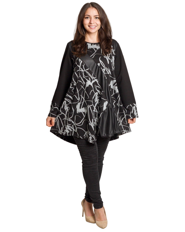 Черна туника с артистичен десен в големи размери