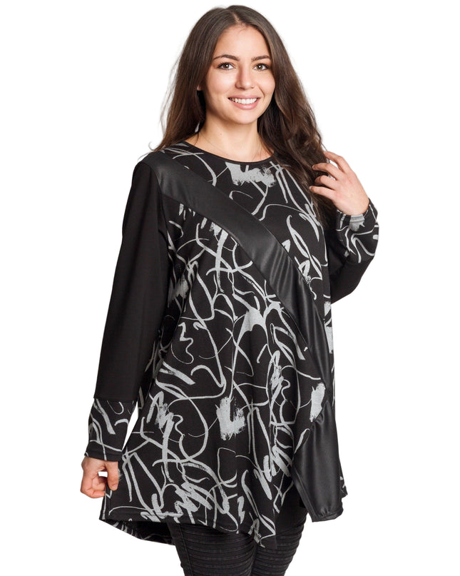 Черна туника с артистичен десен в големи размери