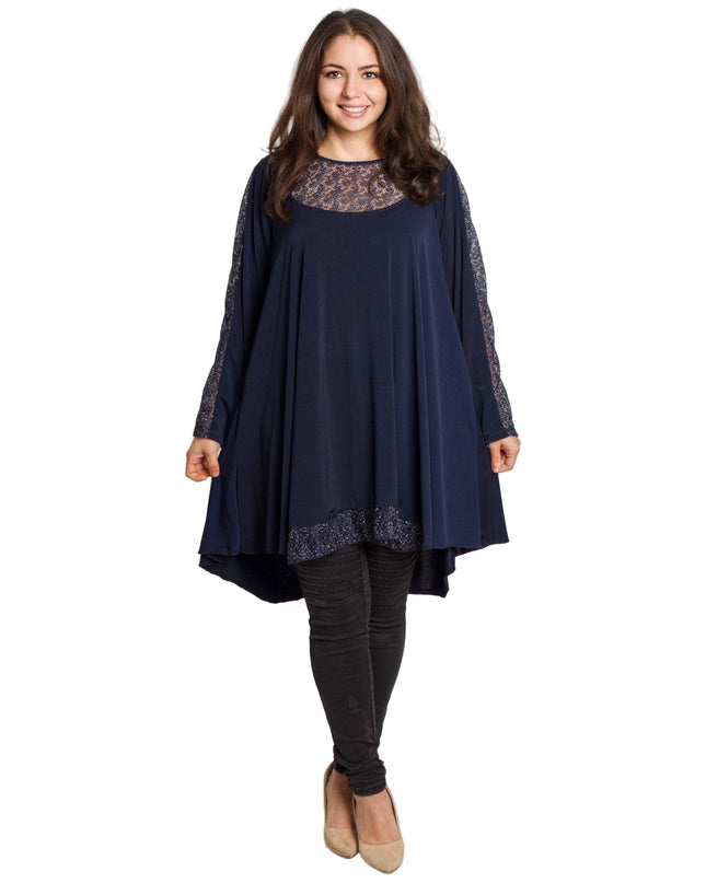 Елегантна тъмносиня туника на точки в големи размери