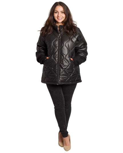 Черно дамско яке с права кройка и цип в големи размери