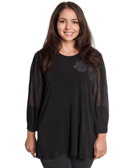 Черна разкроена туника с тюл ръкави и блестяща апликация