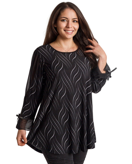 Елегантна черна туника с тюлени ръкави и разкроена кройка