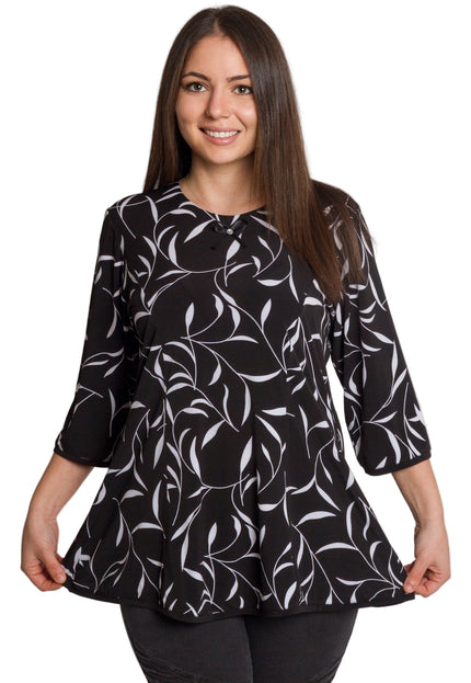 Черна разкроена туника с бял флорален принт и 3/4 ръкави