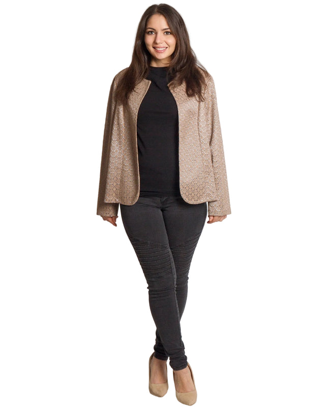 Елегантно сако с дантелена текстура и свободна кройка