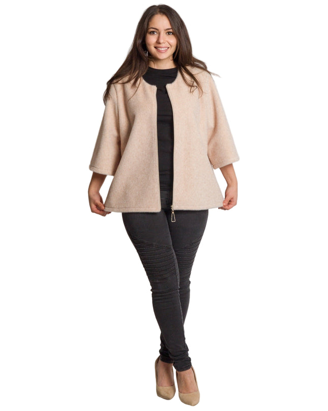 Дамски бежов свободен жакет с цип в големи размери