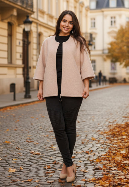 Дамски бежов свободен жакет с цип в големи размери