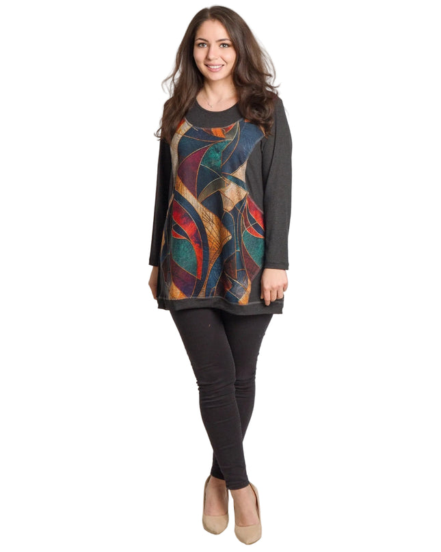 Тъмносива туника с артистичен цветен мотив и свободна кройка