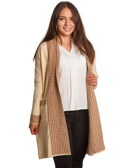 Бежова жилетка без закопчаване с джобове и каре детайли - Maxi Market