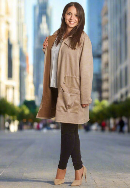 Бежово яке в големи размери с разкроена кройка и цип - Maxi Market