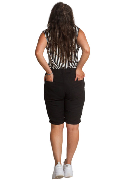 Дамски бермуди в черен цвят с джобове и връзки - Maxi Market