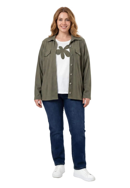 Стилен дамски комплект от две части в цвят каки, включващ отворено сако с джобове и бяла тениска с флорална щампа, заснет в цял ръст върху модел.