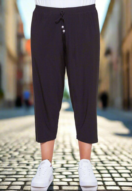 Дамски панталони в макси размери - черен цвят - удобни за ежедневието - еластични и стилни - Пролет - Лято - Maxi Market