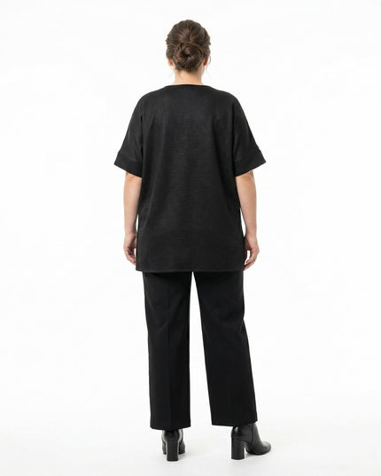 Елегантна черна туника с релефна текстура и кожен панел