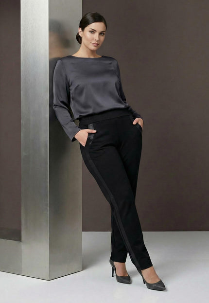 Официален черен панталон с кант от еко кожа големи размери