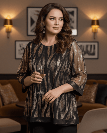 Елегантна черна туника със златист десен в големи размери