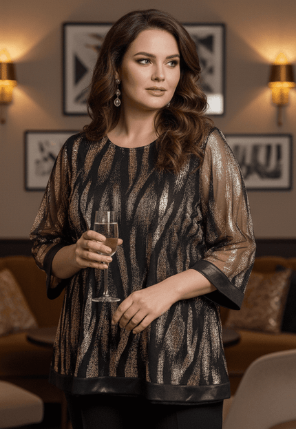 Елегантна черна туника със златист десен в големи размери