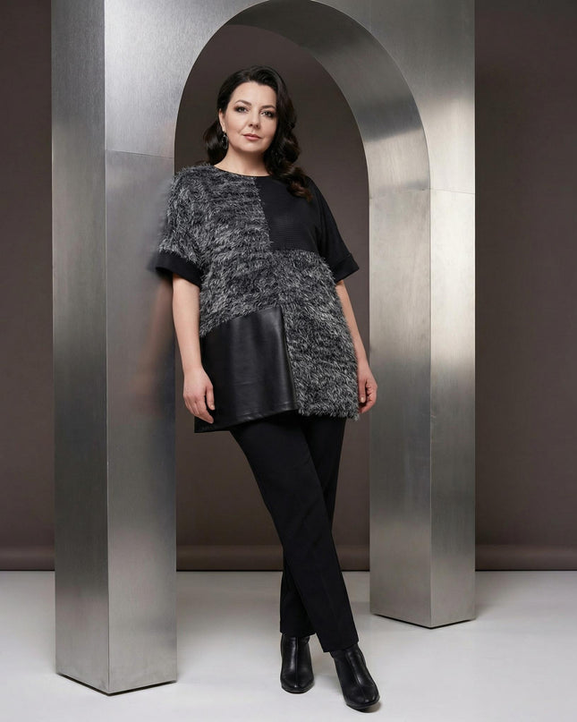 Елегантна черна туника с релефна текстура и кожен панел