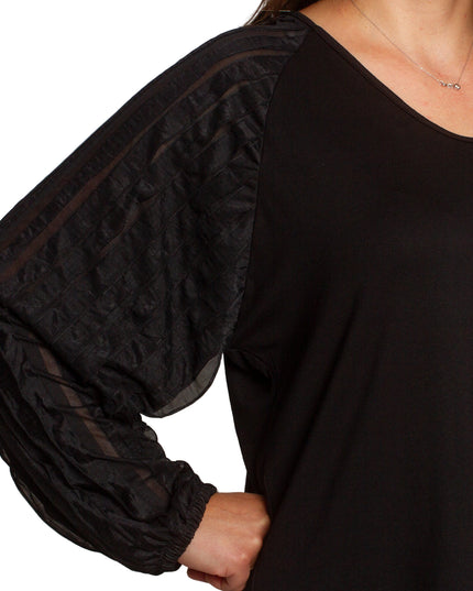 Черна свободна туника с ефирни ръкави и V-образно деколте