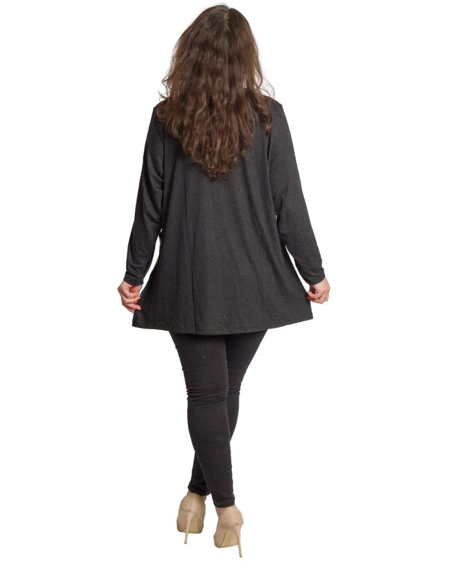 Тъмносива макси туника с дълъг ръкав и свободна кройка, заснета в цял ръст в гръб, показваща изчистения дизайн отзад.