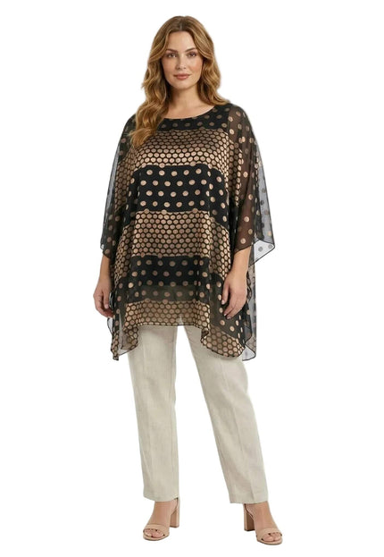 Официална черна макси туника тип пончо с шифон на златисти точки в цял ръст отпред на бял фон.