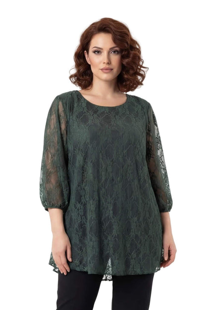 Официална дантелена туника в масленозелен цвят с черна подплата и прозрачни ръкави, заснета отпред върху модел.