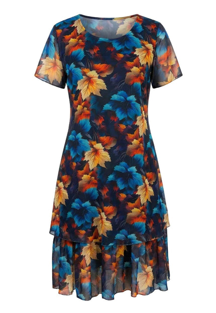 Тъмносиня макси рокля от шифон с живописен многоцветен принт на листа, заснета отпред на бял фон. Виждат се къси ефирни ръкави и двуслойна долна част.