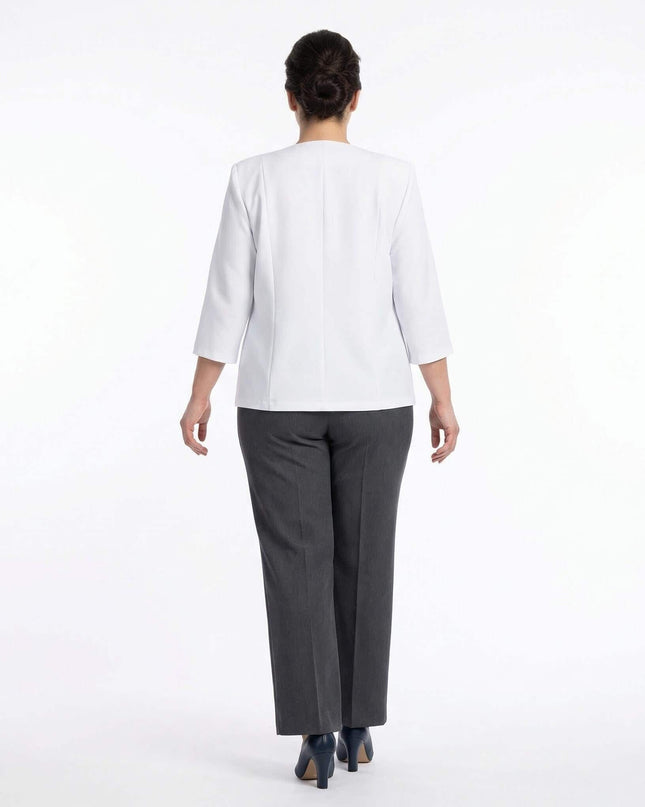 Официално бяло сако с 7/8 ръкав макси мода, изглед отзад на бял фон.