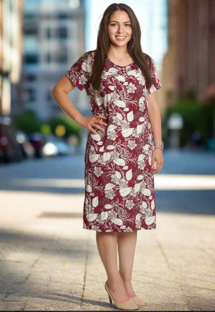 Права рокля с джобчета и цветен десен в бордо - Maxi Market