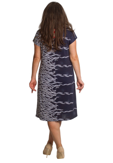 Права тъмносиня рокля в макси размери с релефен десен - Maxi Market