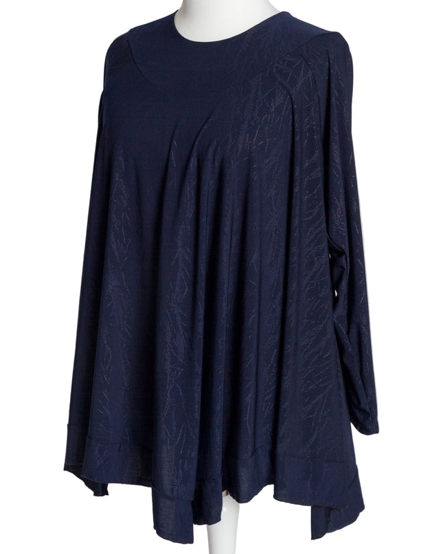 Тъмносиня елегантна туника с релефен десен и обло деколте