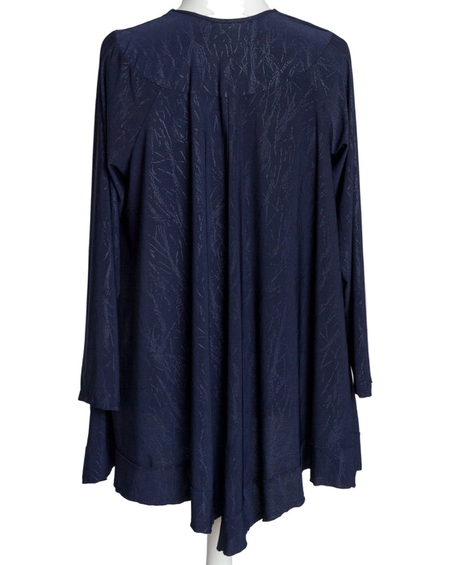 Тъмносиня елегантна туника с релефен десен и обло деколте