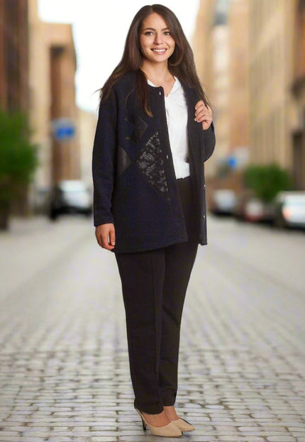 Тъмносин жакет с декоративни апликации в големи размери - Maxi Market