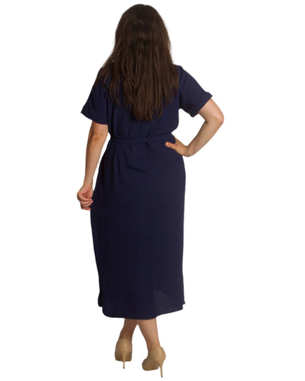 Тъмносиня права рокля с V - деколте и коланче в макси размери - Maxi Market