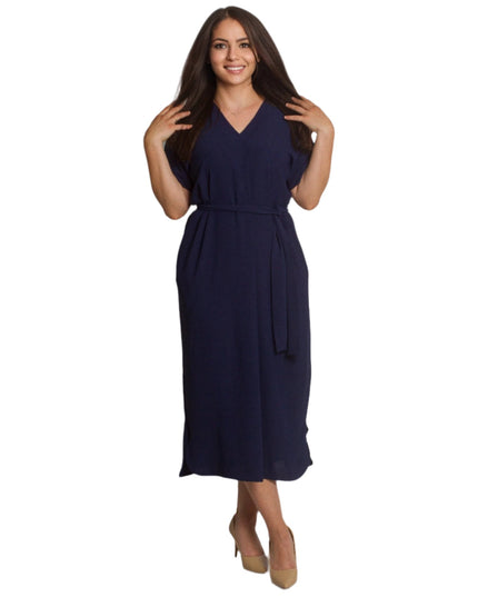 Тъмносиня права рокля с V - деколте и коланче в макси размери - Maxi Market