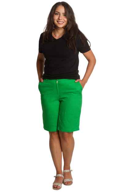 Зелени къси панталони с джобове и цип в големи размери - Maxi Market