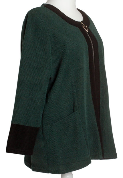 Жакет в големи размери в зелен цвят с обло деколте и цип - Maxi Market